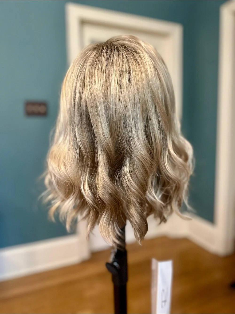 Scarlett - Jon Renau Wig Large Cap 12FS8 - Shade Praline